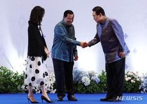 캄보디아 총리, 코로나19 확진…아세안·G20 회의 참석 정상들 비상