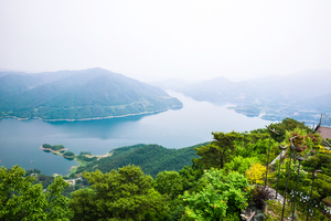 충북특별법 새 이름 &apos;중부내륙연계발전지역 지원법&apos;으로 변경