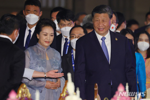 시진핑 "아태 누구의 뒷마당 아냐…공급망 해체 시도는 막다른 골목"