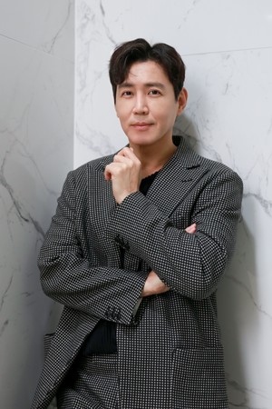 [인터뷰] 드라마 &apos;금수저&apos; 최원영, 재능과 성실을 겸한 배우 (종합)
