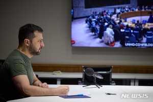 젤렌스키, 유엔 안보리서 &apos;러 에너지 테러&apos; 규탄 결의안 촉구