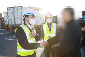 원희룡, 부산 신항 운영사서 간담회…화주 처우 개선