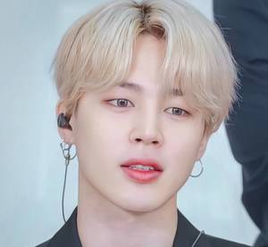 방탄소년단 지민, &apos;루키스 바이블&apos; 명성..팬이 아닌 사람도 빠져들게 하는 퍼포먼스+팬사랑