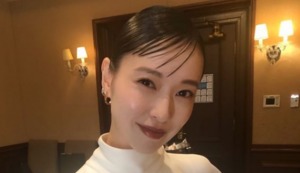 일본 배우 토다 에리카, 임신 발표…마츠자카 토리와 결혼 2년만