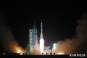 중국 선저우 15호 발사…우주정거장 건설 마무리 단계