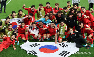 [월드컵] 한국, 12년만에 월드컵 16강 진출…다음 일정은 6일 G조 1위 브라질