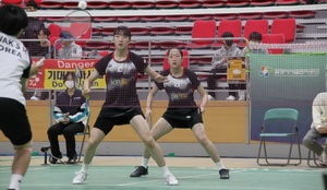 쌍둥이 배드민턴 신동, 아시아선수권 U-17 여자복식 우승