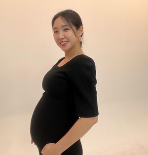 방송인 최희, 둘째 임신 중 스케줄 소화…“또복이와 함께”