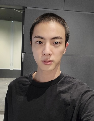 방탄소년단 진, 오늘 아미 된다…"자 이제 커튼콜 시간"(종합)