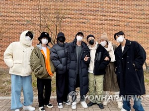 BTS &apos;프루프&apos;, 빌보드 앨범 차트 27주 연속 진입