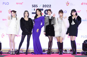 [UHD포토] 아이브, ‘예쁜 애 옆에 예쁜 애가 잔뜩’ (2022 SBS 가요대전)