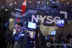 미국 뉴욕증시 S&P 5천 간다더니 3,800도 붕괴…&apos;내년 4천&apos; 전망은 적중할까