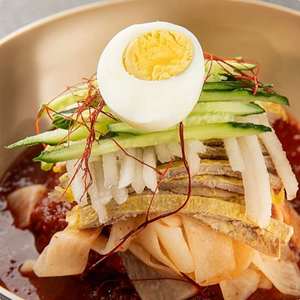 ‘생생정보-고수의부엌’ 대전 둔산동 버섯소갈비전골·육전진주냉면 맛집 위치는? 깊은 진국의 맛!