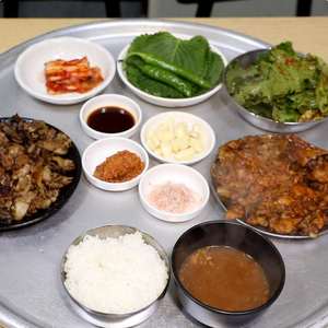 ‘동네한바퀴’ 대구 칠성종합시장 석쇠불고기 맛집 위치는? “백종원의 3대천왕, 연탄돼지불고기 바로 그 곳!”