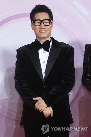 지석진, 한달 만에 &apos;런닝맨&apos; 촬영 재개