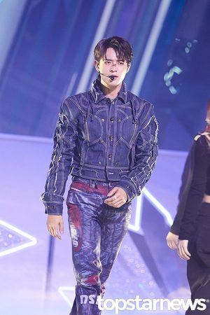 [HD포토] 샤이니 민호, ‘터질듯한 남성美’ (SMTOWN LIVE 2023)