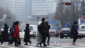 [오늘 전국 날씨] 미세먼지 낀 뿌연 하늘 계속, 초미세먼지 비상저감조치 시행…낮 최고 3∼12도