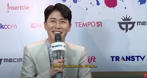 영탁, 인도네시아 &apos;Insertlive&apos; 인터뷰 영상 공개…"많은 팬들에게 좋은 에너지를 주는 게 목표이고 저의 원동력이다"