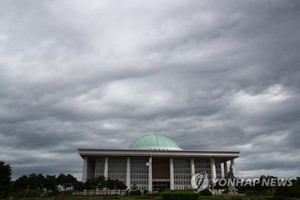 영국 조사기관 "한국 민주주의 세계 16→24위 하락, 국민자유↑ 정치문화↓"…일본 16위·미국 30위·러시아 146위·중국 156위·북한 165위