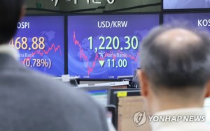 한국 외환시장, 내년 하반기 개방…외국 금융기관 참여 허용 및 거래시간 새벽까지 연장