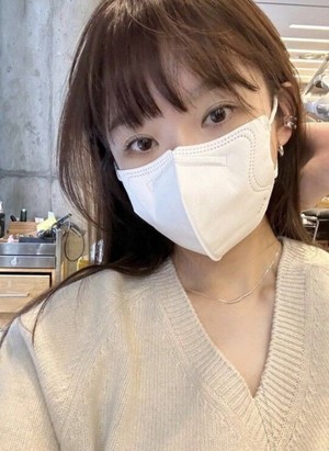 강민경, 한달만에 근황 전해…댓글 "얼굴 소멸 직전"