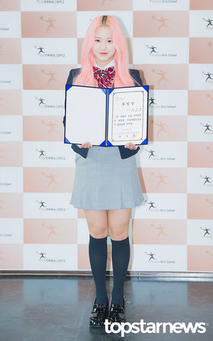 [HD포토] 라임라잇 수혜, ‘졸업 축하해주세요~!’ (한림연예예술고등학교 졸업식)