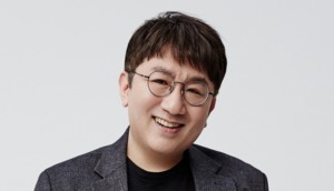 “하이브와 카카오가”…방시혁, SM 아티스트-팬들에게 사과