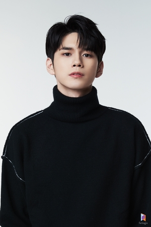 워너원 옹성우, 내달 입대…육군 현역 복무