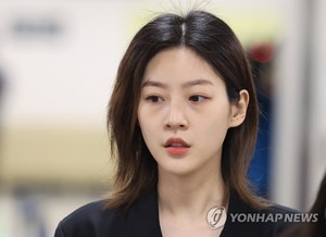 &apos;음주운전&apos; 배우 김새론, 벌금 2천만원…"무서워서 해명 못해"