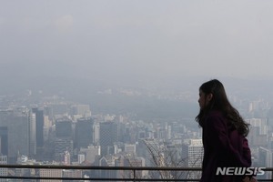 화요일 아침부터 &apos;황사비&apos;에 돌풍…수도권 미세먼지 &apos;매우나쁨&apos;[내일 날씨]