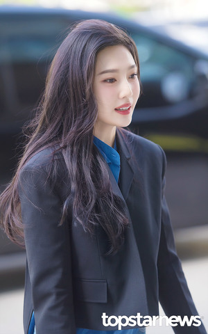 레드벨벳 조이, ‘Be Natural 시절 생각나는 예쁨’ (동물농장 출근길) [HD포토]