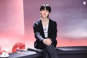 [BTS News] 방탄소년단 지민, 인기투표 126주 1위→누적 랭킹 원앤온리 ‘킹지민’ 압도적 인기 입증