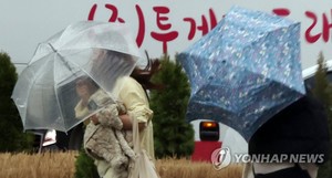 토요일, 전국에 비 오고 천둥·번개·돌풍[내일 날씨]