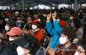 서울시, 장애인의날 맞아 축제…함께앉는 &apos;누구나 벤치&apos; 설치