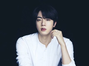 [BTS News] 방탄소년단 진, &apos;디 애스트로넛&apos; 스포티파이 아랍에미리트 3일 연속 1위 ‘파워 역주행’