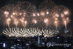 경북으로 5월 축제 여행…선비, 산나물, 참외, 불빛 축제 이어져