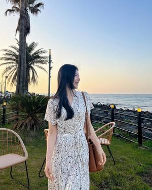 ‘윤남기♥’ 이다은, 세 번째 자체 제작 원피스 출시…“제 취향 반영해”