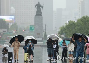 중부지방 돌풍·천둥·번개 동반 요란한 비…내일 새벽까지(날씨)