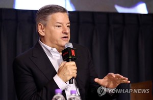 넷플릭스 CEO, 8개월 만에 방한…한국 VFX 자회사 방문