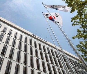 아동학대 전력에도 학교·학원 버젓이 근무…14명 적발