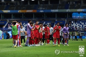 U-17 한국, 일본에 0-3 패하며 준우승…한일전 복수 좌절