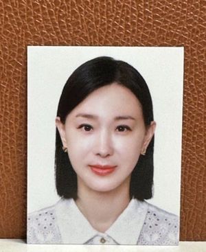 "아줌마 얼굴"…이지혜, 새로 찍은 여권사진에 실망