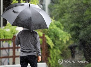 폭우 이어지는 금요일…충남·전북 모레까지 400㎜이상(내일 날씨)