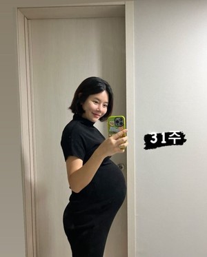 이연두, 31주차 임신 근황 공개…"허리며 갈비뼈며 미치겠음"