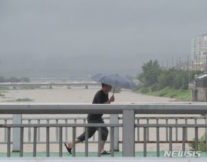 청주 무심천·미호강 홍수경보 격상…괴산댐 주민 대피령