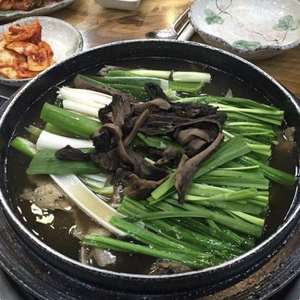 ‘생생정보-고수의부엌’ 의왕 능이닭백숙 맛집 위치는? 문어해신탕-능이삼계탕 外