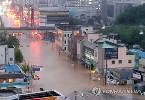 광주·전남 서남부 시간당 60㎜ 폭우…피해 200여건 신고(호우 피해)