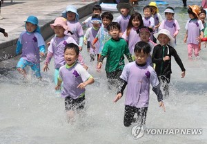 당분간 전국 한낮 체감온도 33도 이상…찜통더위 이어져(내일 날씨)