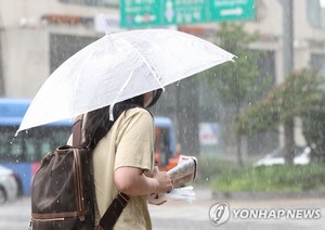 수요일 전국 흐리고 곳곳 소나기…예상 강수량 5∼60㎜(오늘 날씨)