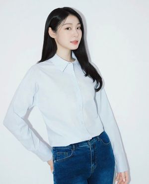 &apos;고우림♥&apos; 김연아, 청순미 뿜뿜…"프로필 사진 처음 찍어"